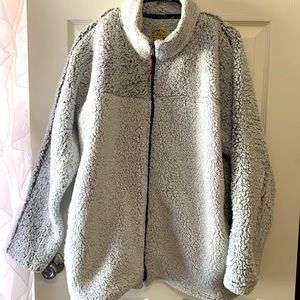 Beautiful Sherpa zip up